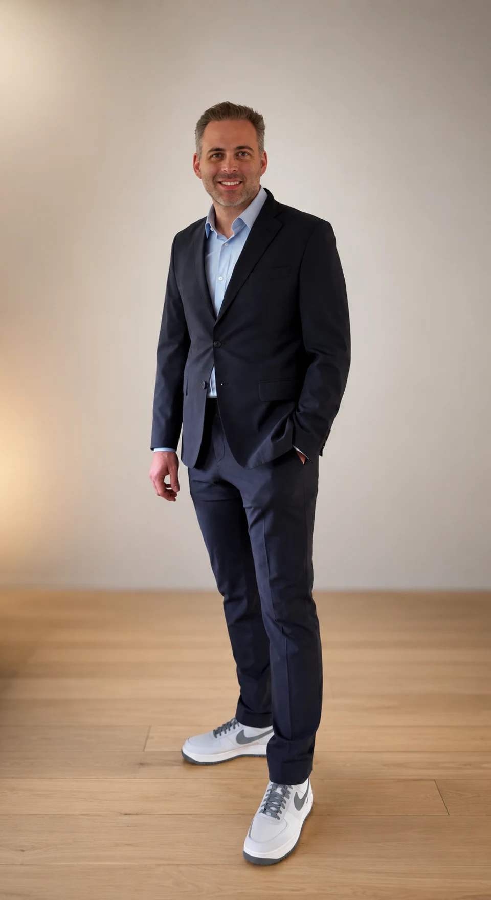 Ronald, helpt founders dure fouten voorkomen en sneller vooruitkomen, 22 jaar producten, fintech, SaaS, apps en hosting bouwen
